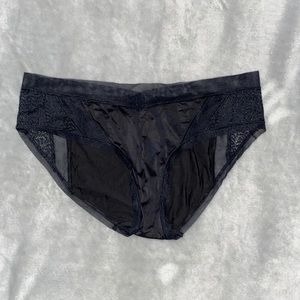 NWOT body by Victoria hiphugger